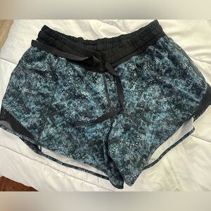 Lululemon Hotty Hot Short (Long 4")